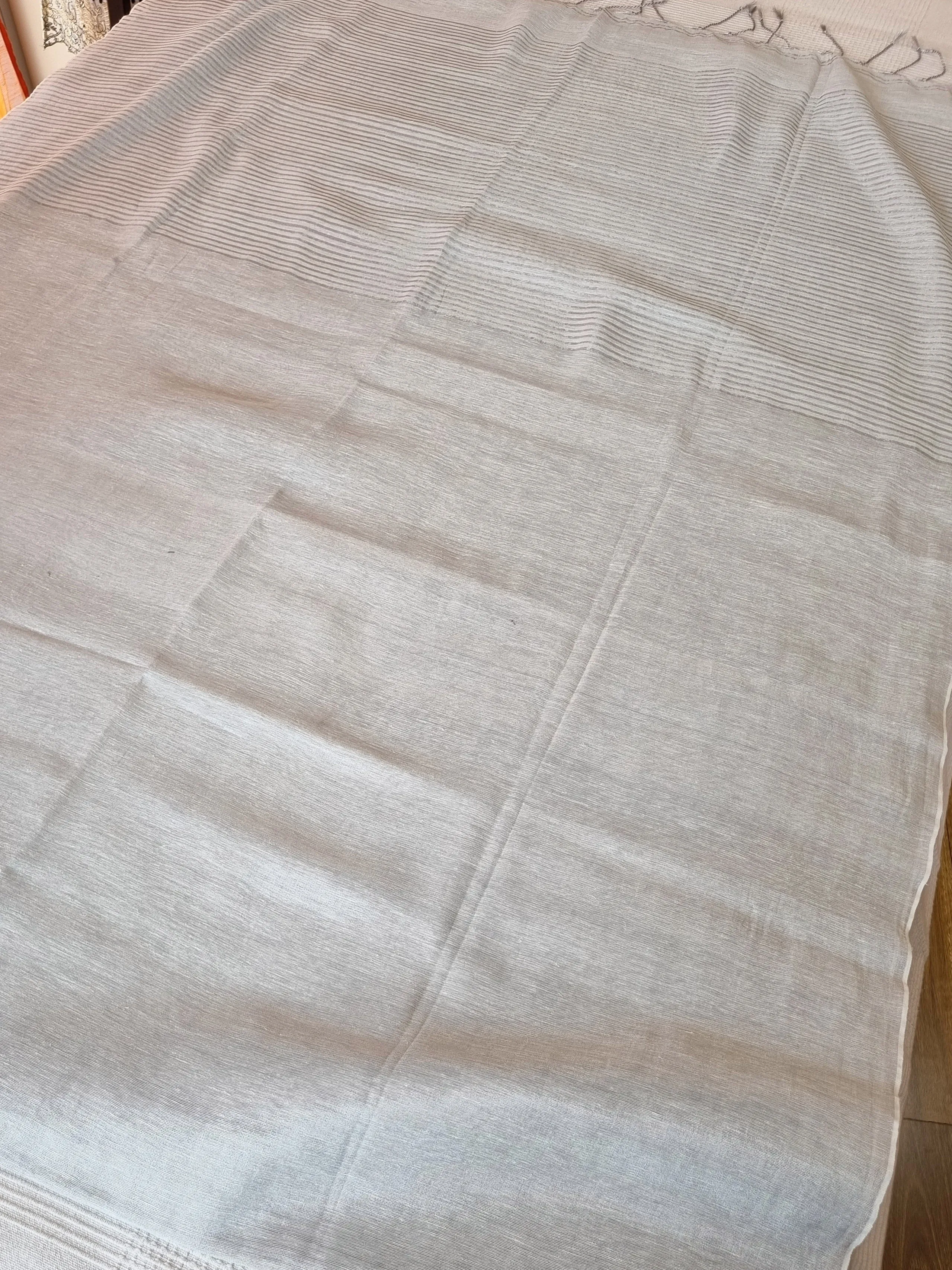Borderless Silver Linen Tissue Saree