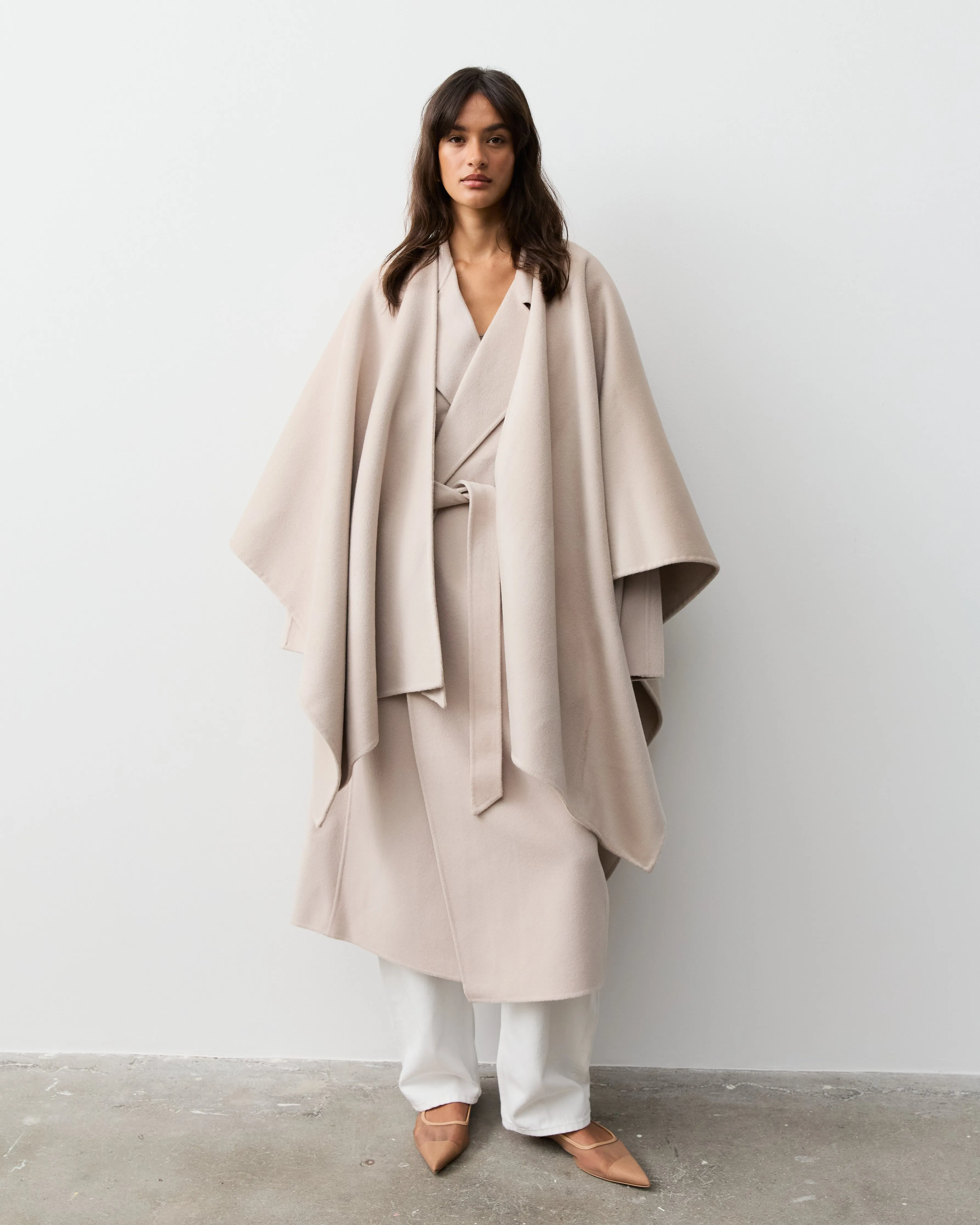 THE TAILORED COAT - BONE